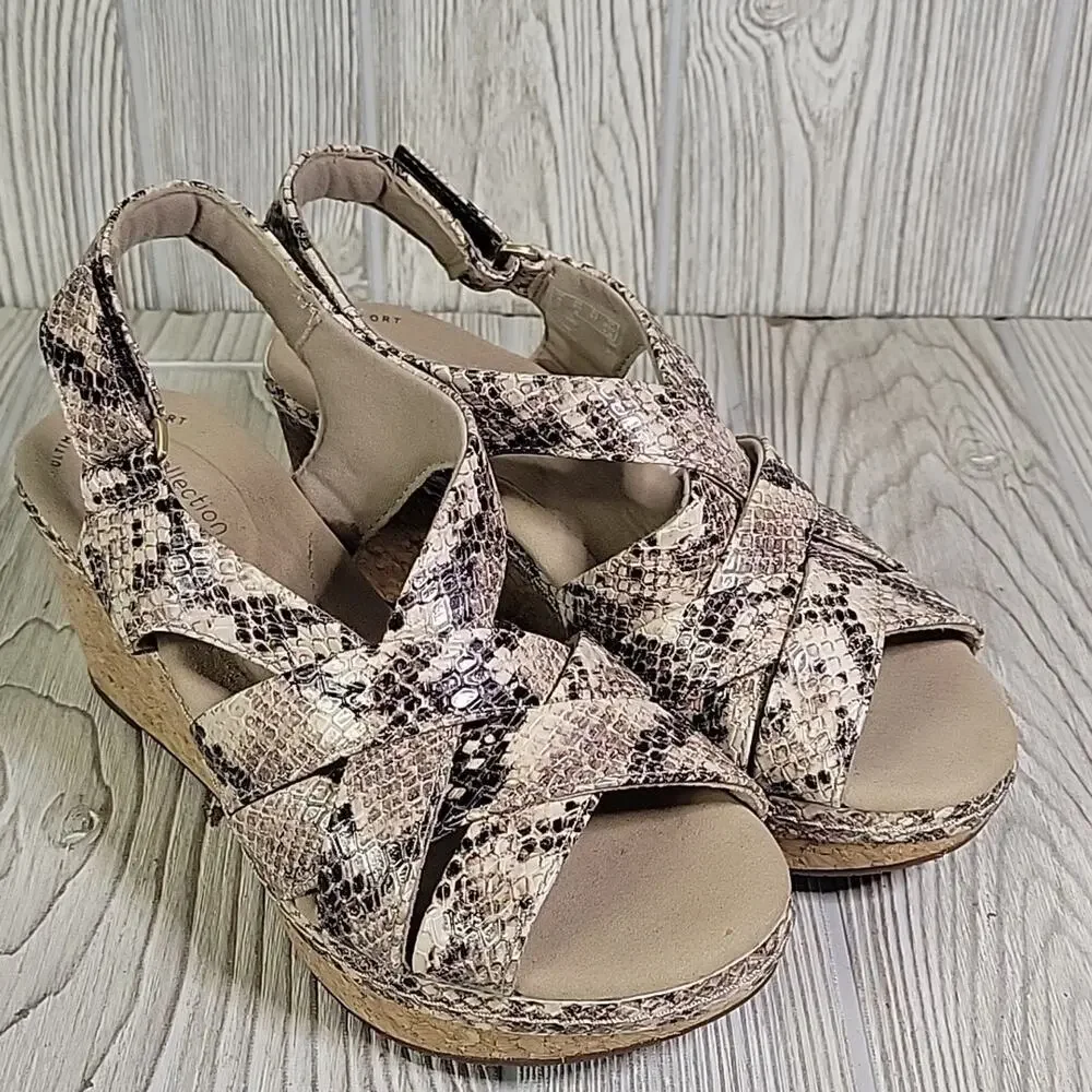 Clarks Annadel Rayna Wedge Taupe Snakeprint Sandals Womens Size 6.5 NEW